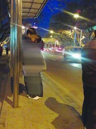 初中生激吻照,初中生接吻门,初中生50分钟激吻视频